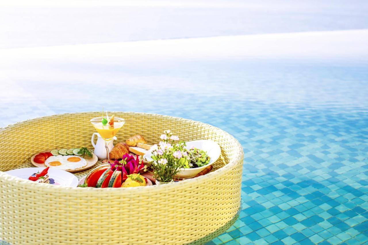 Maximilan Danang Beach Hotel Экстерьер фото